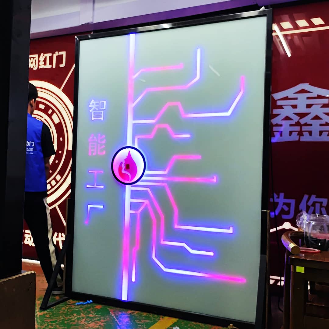 未来科技感门 网红夜店隐形门